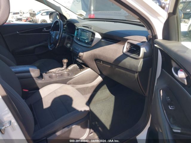 Photo 4 VIN: 5XYPG4A36GG014337 - KIA SORENTO 