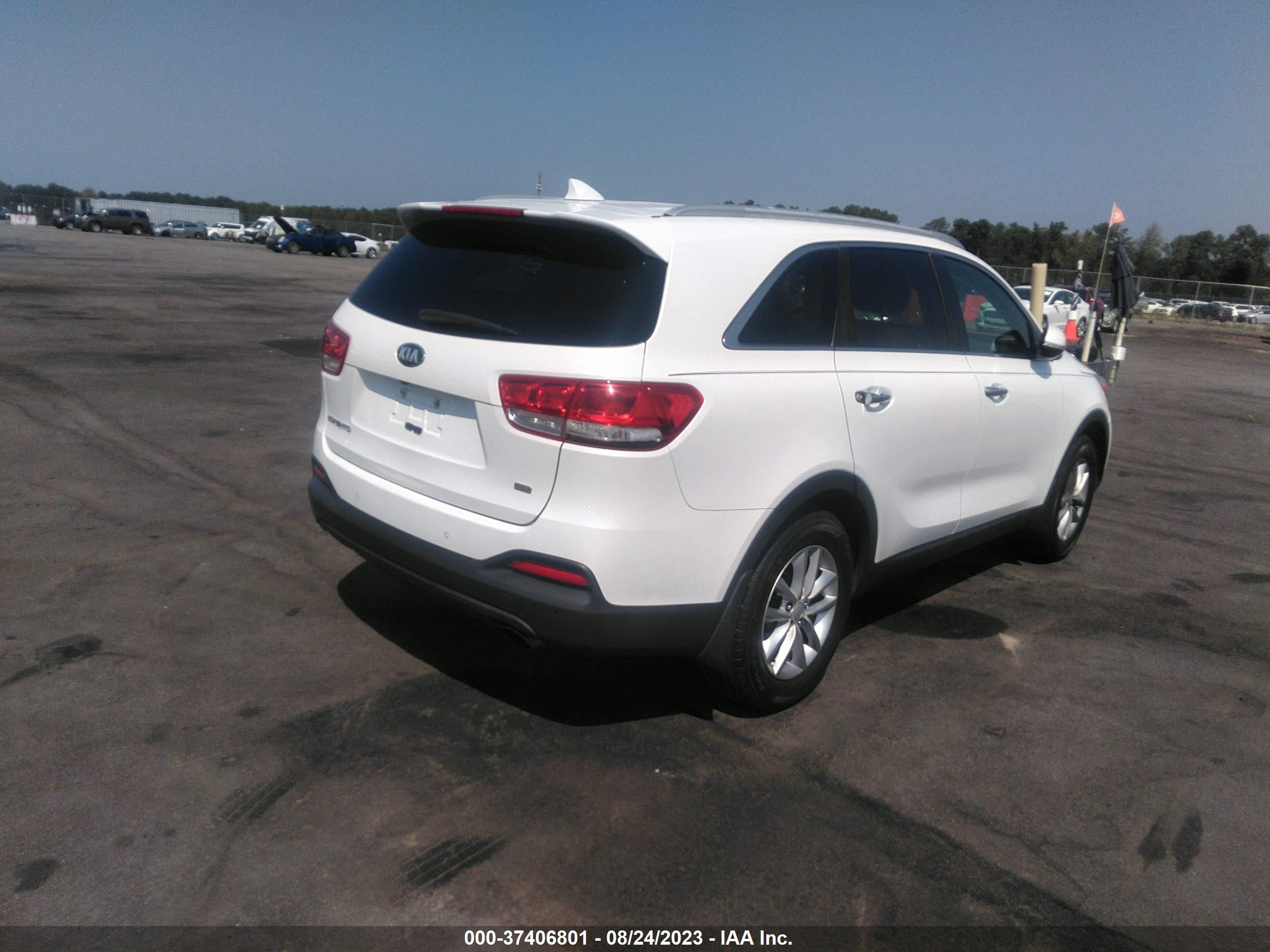 Photo 3 VIN: 5XYPG4A36GG113448 - KIA SORENTO 