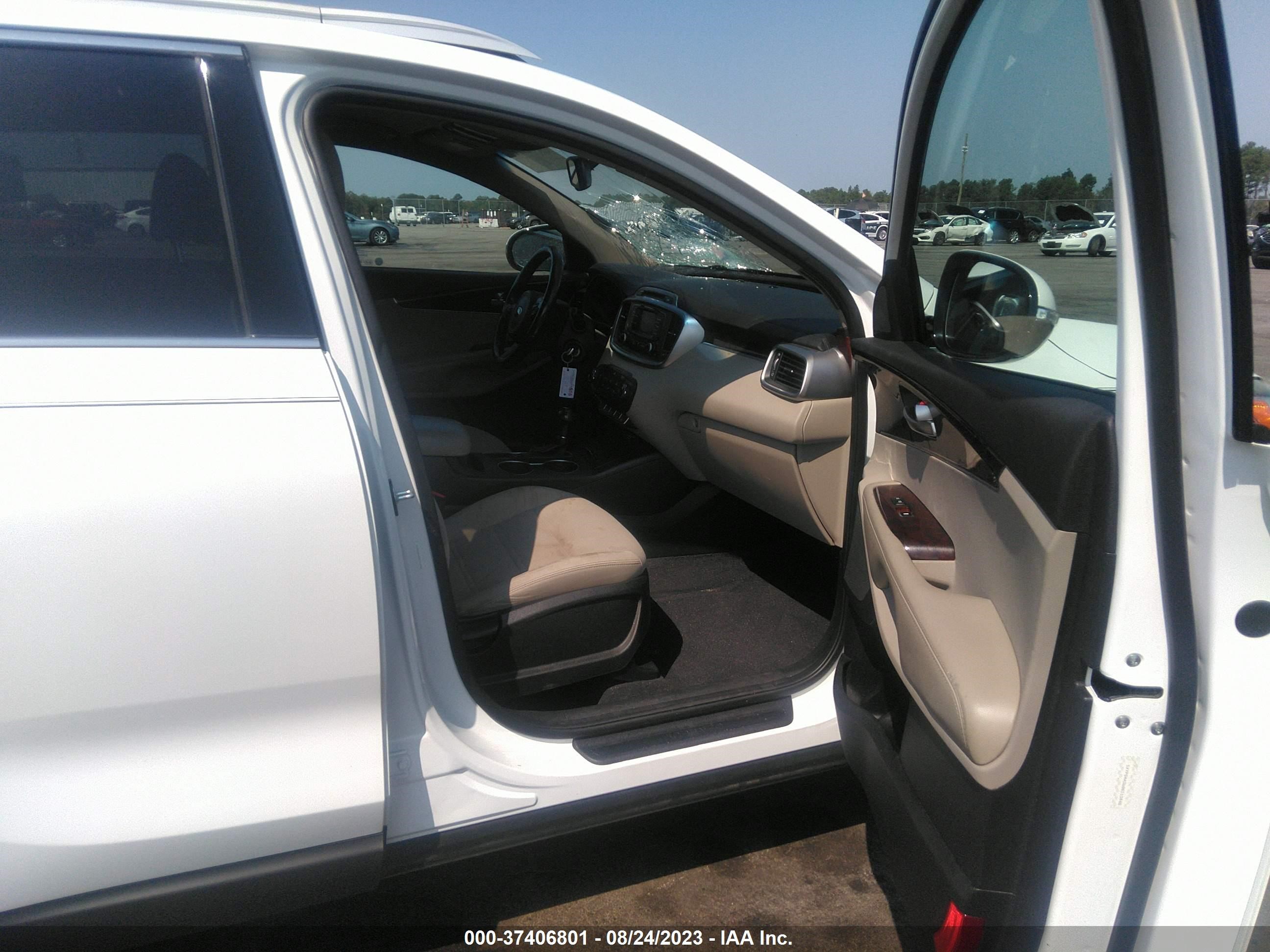 Photo 4 VIN: 5XYPG4A36GG113448 - KIA SORENTO 