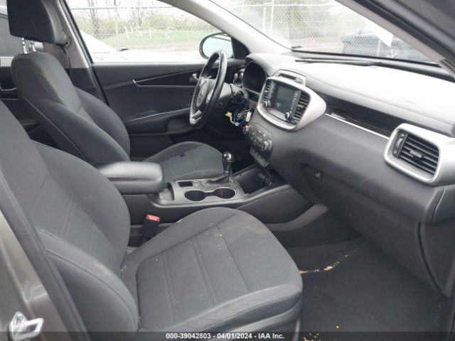 Photo 4 VIN: 5XYPG4A36HG252500 - KIA SORENTO 