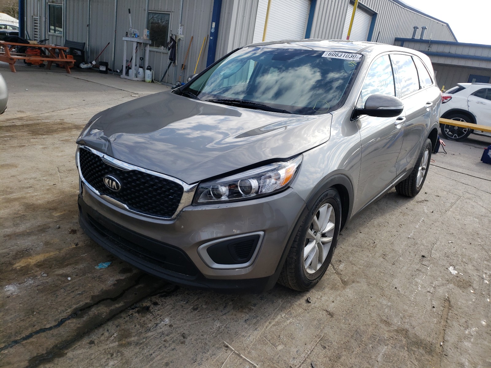 Photo 1 VIN: 5XYPG4A36JG426846 - KIA SORENTO LX 