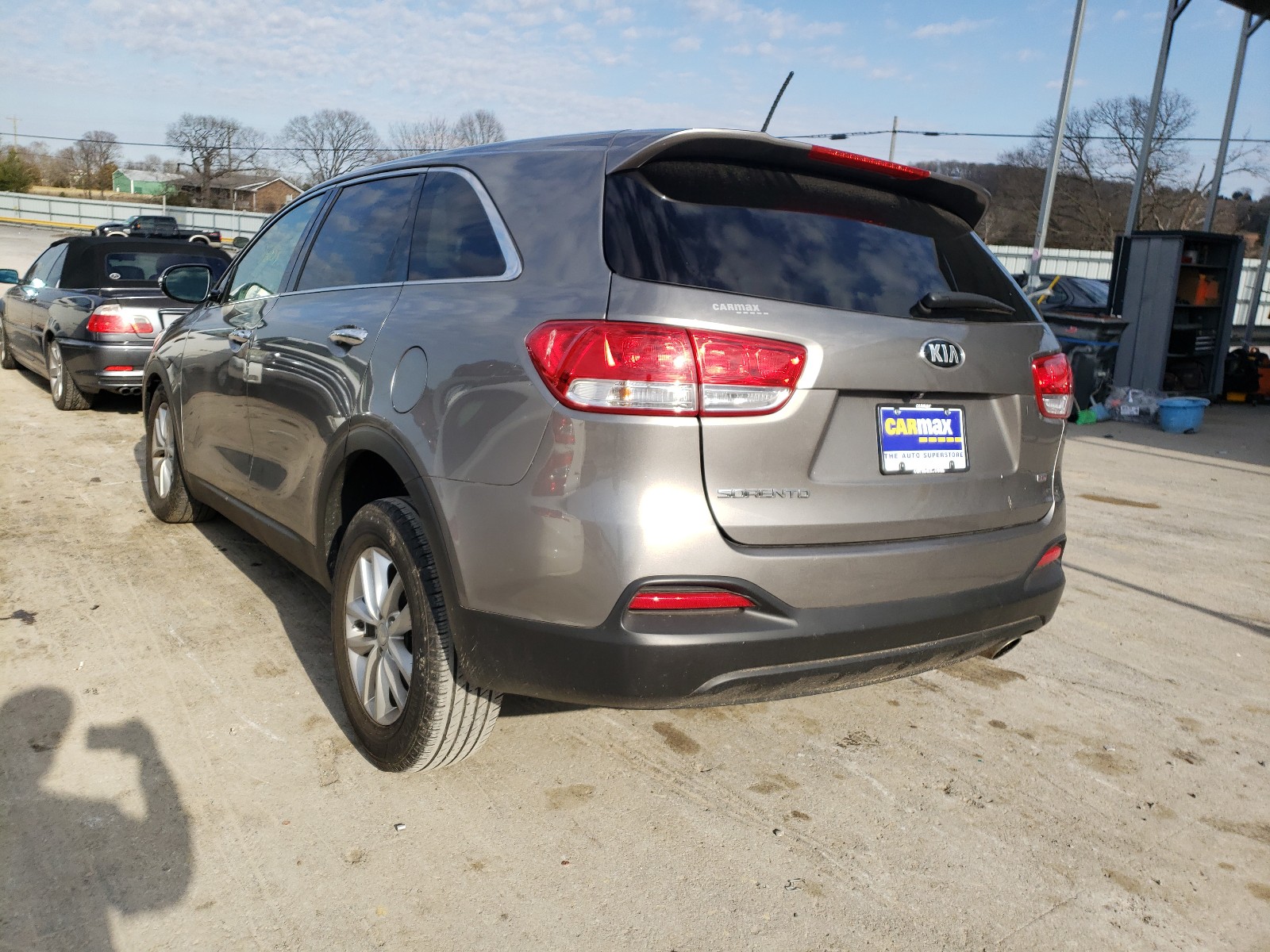 Photo 2 VIN: 5XYPG4A36JG426846 - KIA SORENTO LX 