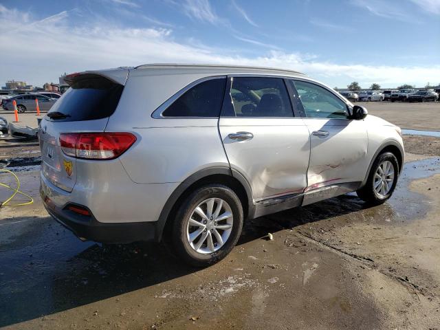 Photo 2 VIN: 5XYPG4A37HG190105 - KIA SORENTO LX 