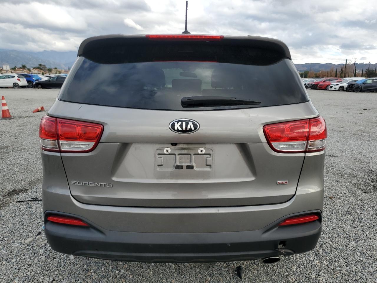 Photo 5 VIN: 5XYPG4A37HG263909 - KIA SORENTO 