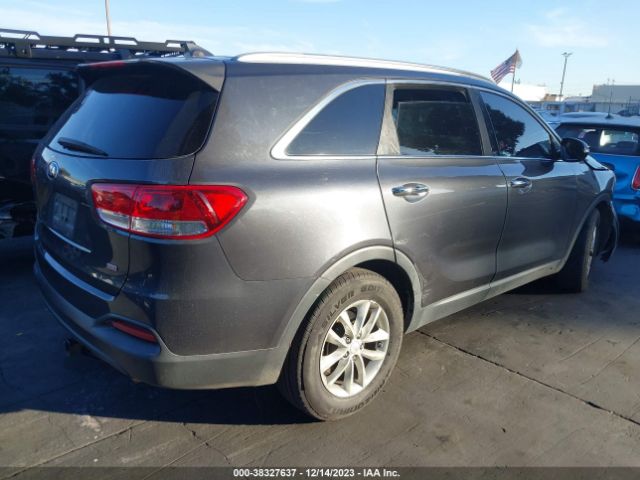 Photo 3 VIN: 5XYPG4A38GG119817 - KIA SORENTO 