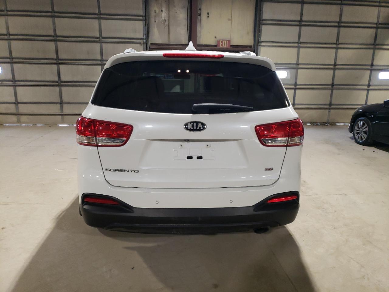 Photo 5 VIN: 5XYPG4A38GG136018 - KIA SORENTO 