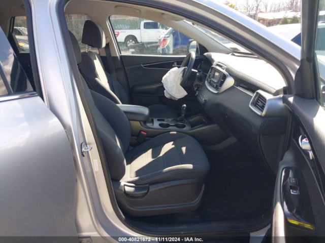 Photo 4 VIN: 5XYPG4A38HG234547 - KIA SORENTO 