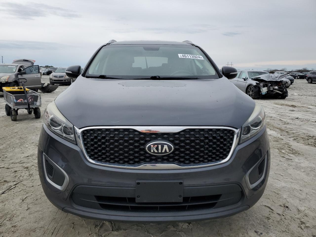 Photo 4 VIN: 5XYPG4A38HG260615 - KIA SORENTO 