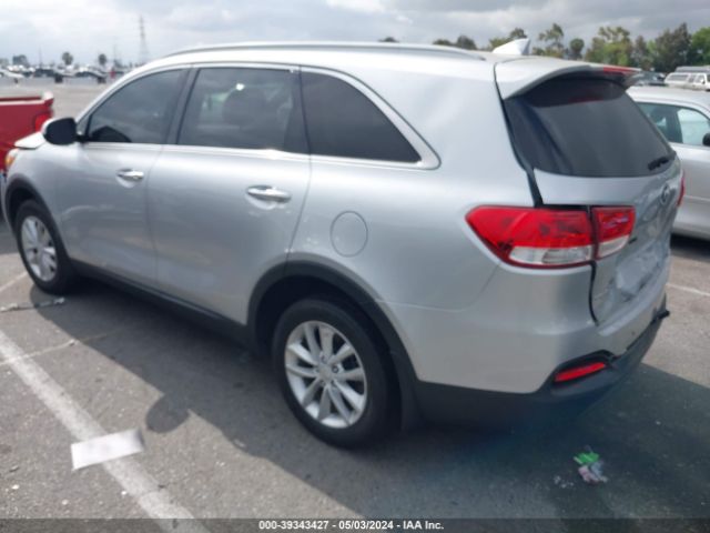 Photo 2 VIN: 5XYPG4A38JG345038 - KIA SORENTO 