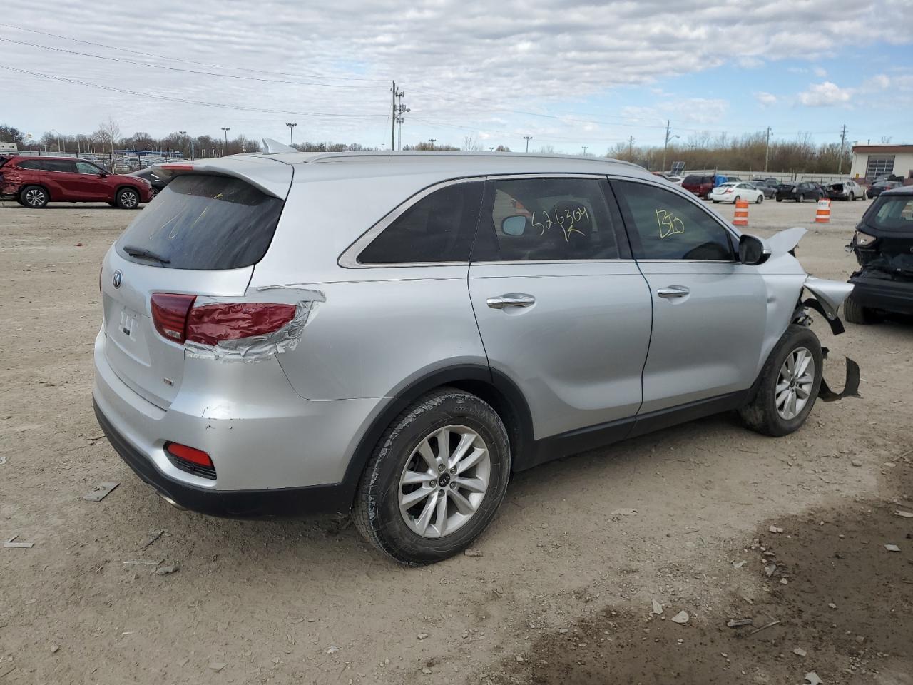 Photo 2 VIN: 5XYPG4A38KG526304 - KIA SORENTO 