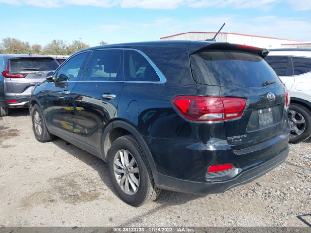 Photo 2 VIN: 5XYPG4A38KG559187 - KIA SORENTO 