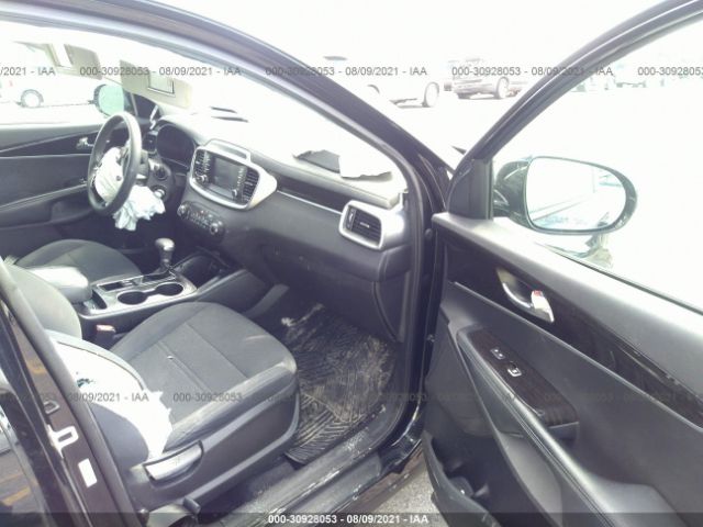 Photo 4 VIN: 5XYPG4A38KG562106 - KIA SORENTO 