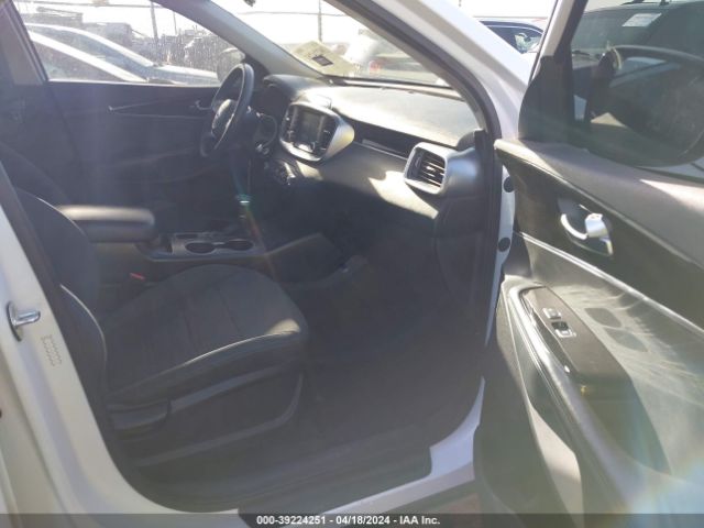 Photo 4 VIN: 5XYPG4A38KG567127 - KIA SORENTO 