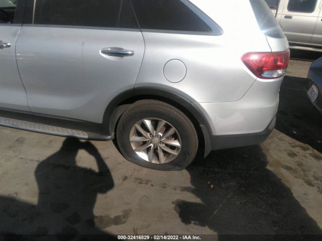 Photo 5 VIN: 5XYPG4A39GG019757 - KIA SORENTO 