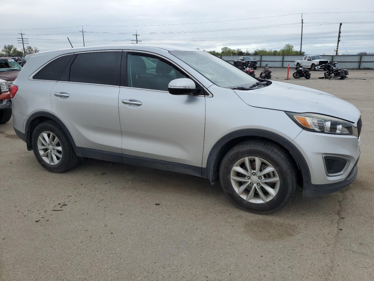 Photo 3 VIN: 5XYPG4A39GG074550 - KIA SORENTO 