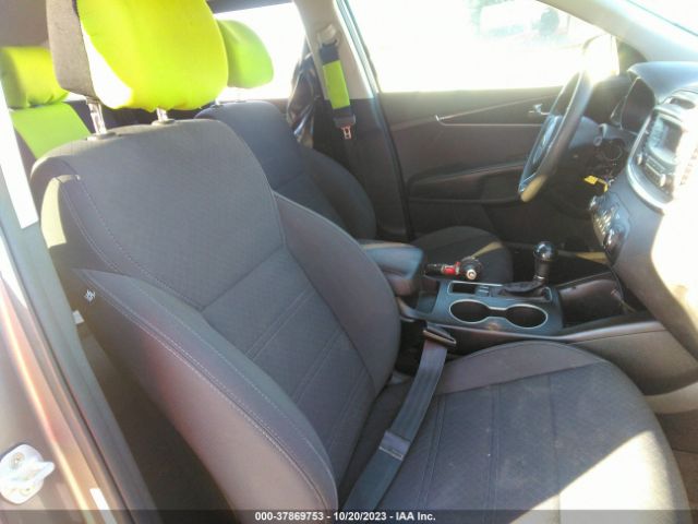 Photo 4 VIN: 5XYPG4A39HG288200 - KIA SORENTO 