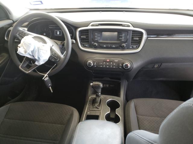 Photo 8 VIN: 5XYPG4A39JG385838 - KIA SORENTO LX 