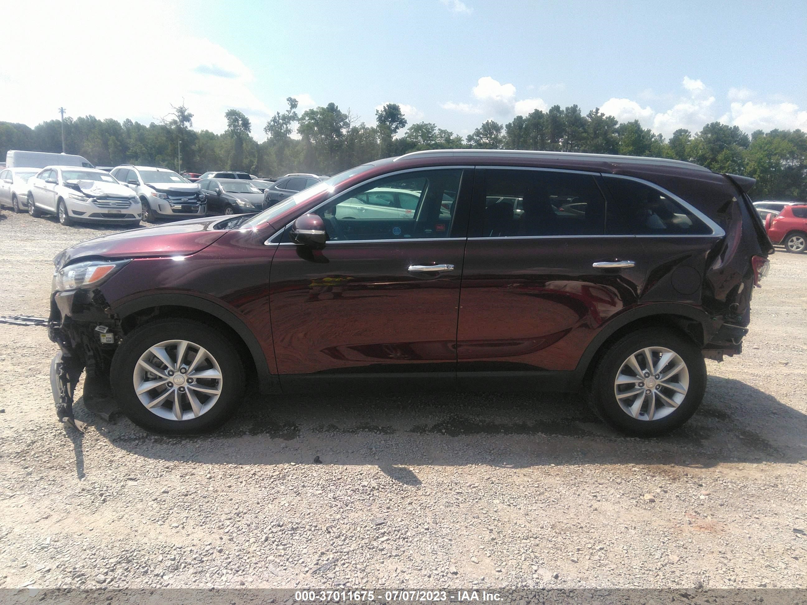 Photo 13 VIN: 5XYPG4A39JG401424 - KIA SORENTO 