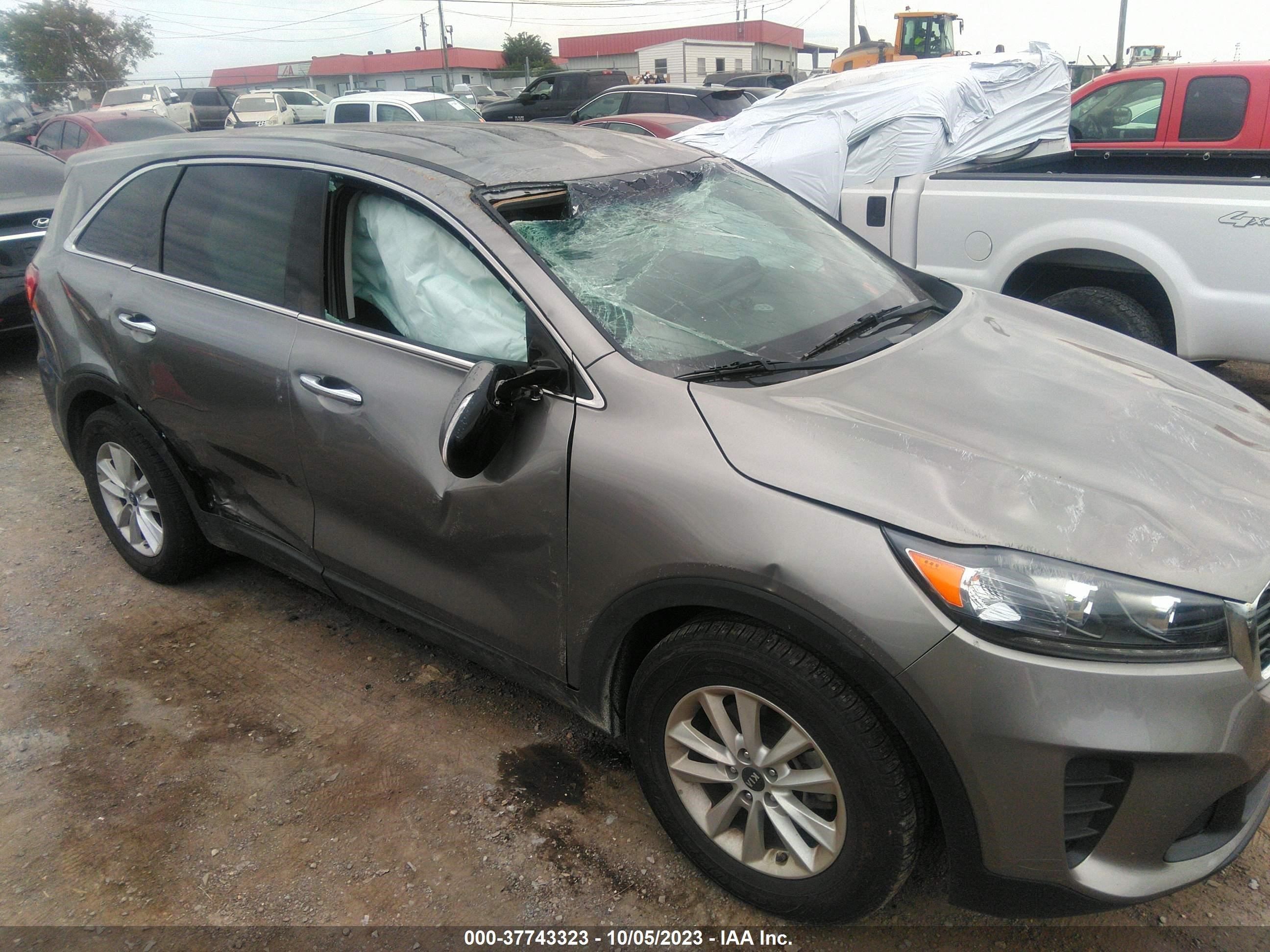 Photo 5 VIN: 5XYPG4A39KG493443 - KIA SORENTO 