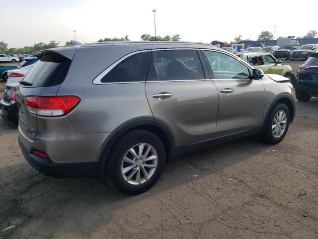 Photo 2 VIN: 5XYPG4A3XGG010761 - KIA SORENTO LX 