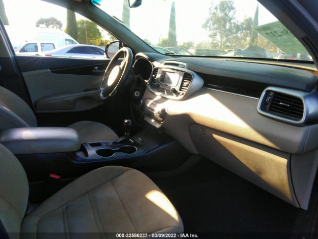 Photo 4 VIN: 5XYPG4A3XGG056770 - KIA SORENTO 