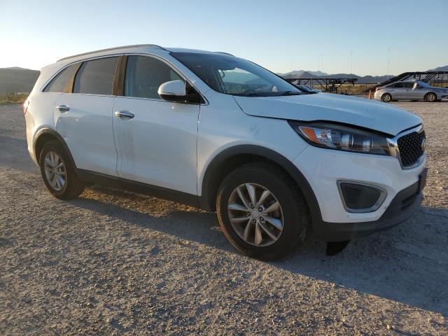 Photo 3 VIN: 5XYPG4A3XGG146713 - KIA SORENTO LX 