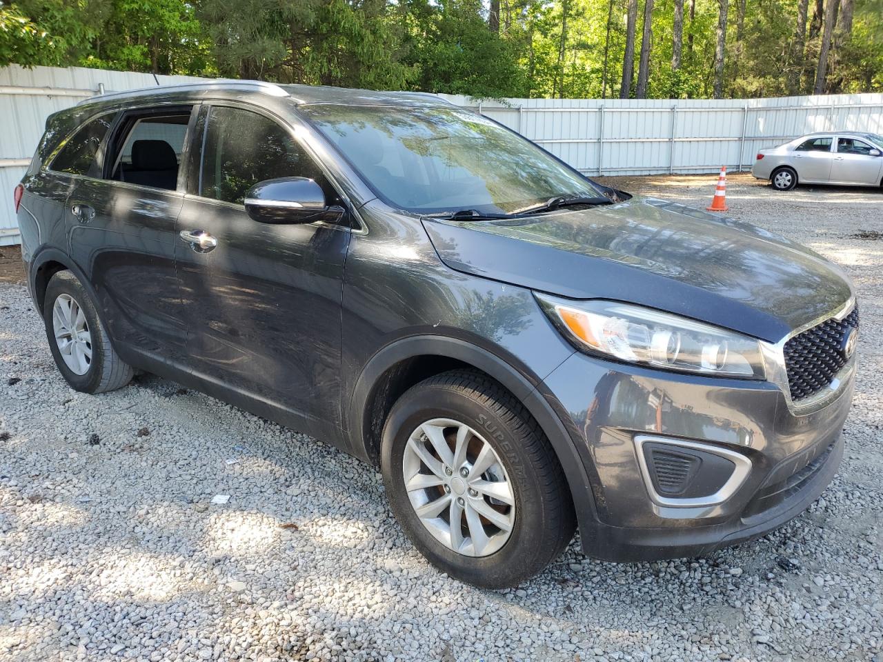 Photo 3 VIN: 5XYPG4A3XGG168713 - KIA SORENTO 