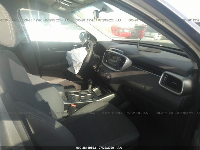 Photo 4 VIN: 5XYPG4A3XHG224828 - KIA SORENTO 