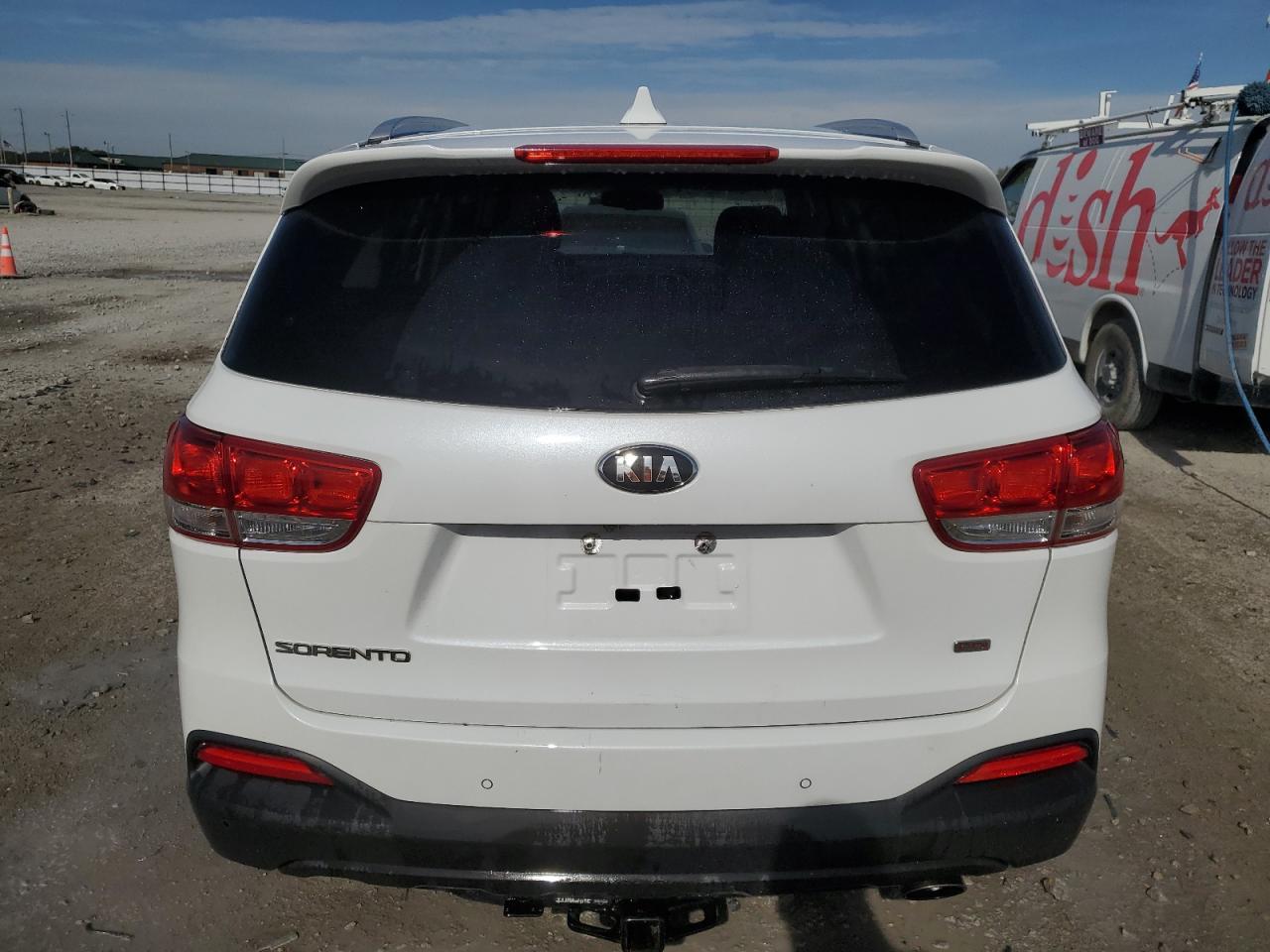 Photo 5 VIN: 5XYPG4A3XHG245372 - KIA SORENTO 