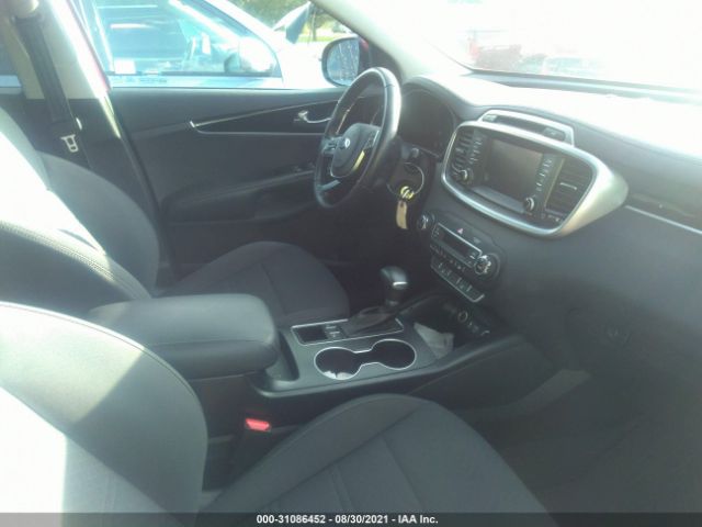 Photo 4 VIN: 5XYPG4A3XKG526207 - KIA SORENTO 