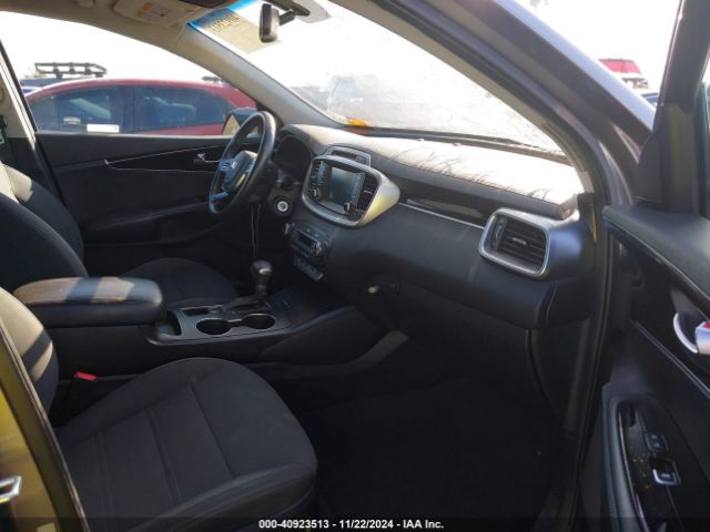 Photo 4 VIN: 5XYPG4A3XKG551690 - KIA SORENTO 