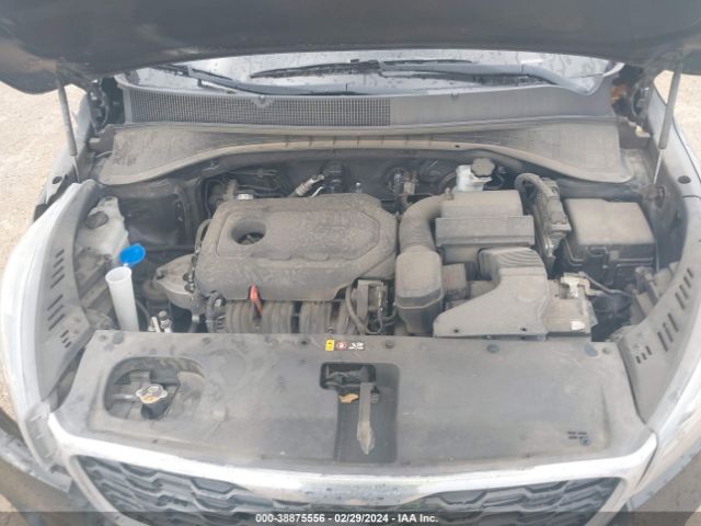 Photo 9 VIN: 5XYPG4A3XKG575200 - KIA SORENTO 