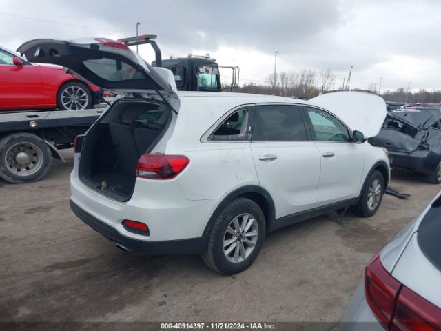 Photo 3 VIN: 5XYPG4A3XKG611130 - KIA SORENTO 