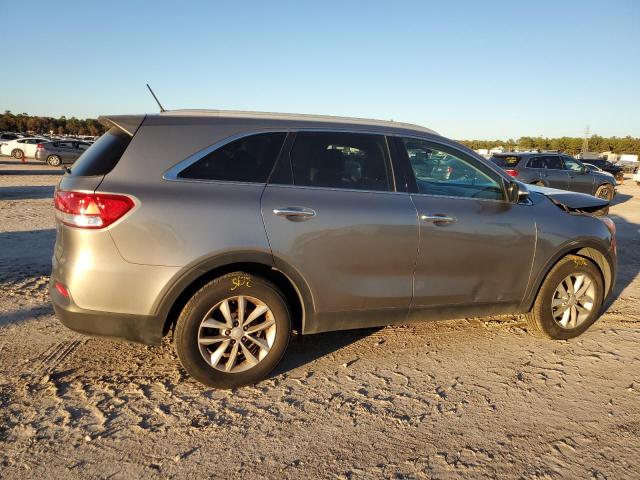 Photo 2 VIN: 5XYPG4A50HG215735 - KIA SORENTO LX 