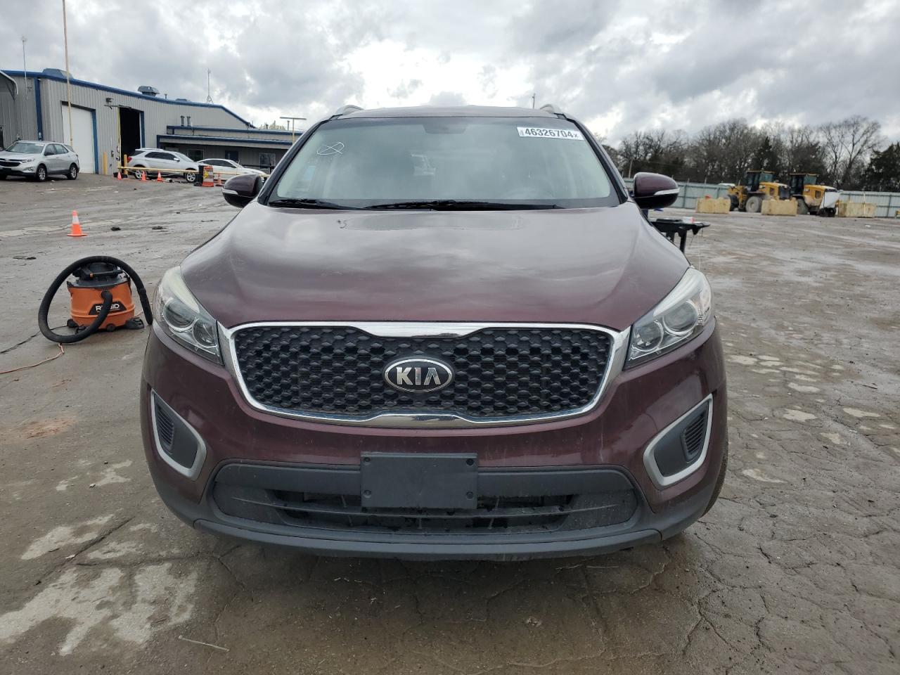 Photo 4 VIN: 5XYPG4A51HG289357 - KIA SORENTO 