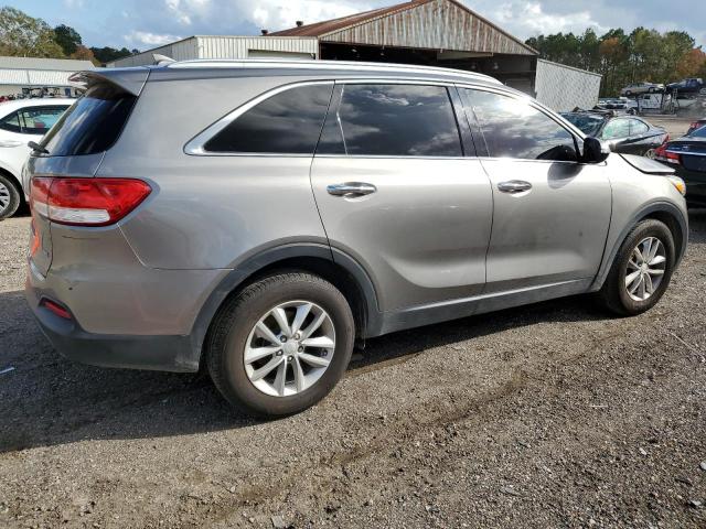 Photo 2 VIN: 5XYPG4A52HG203215 - KIA SORENTO LX 