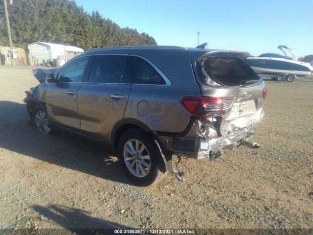 Photo 2 VIN: 5XYPG4A52KG479613 - KIA SORENTO 