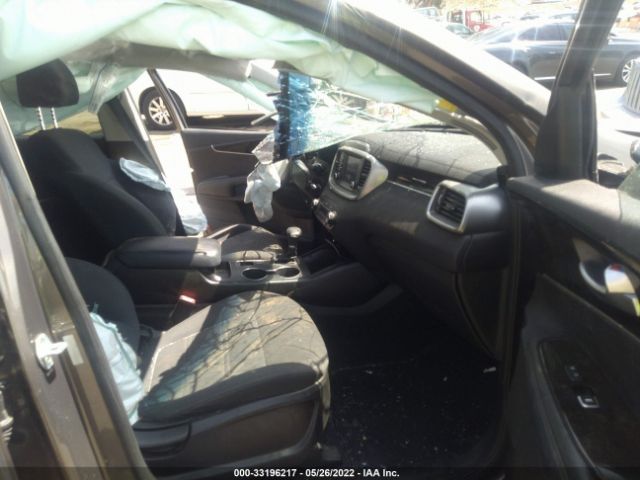 Photo 4 VIN: 5XYPG4A52KG559431 - KIA SORENTO 