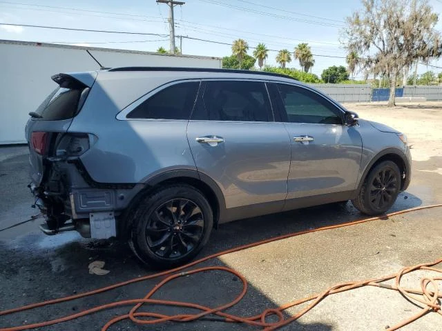 Photo 2 VIN: 5XYPG4A52LG695401 - KIA SORENTO S 