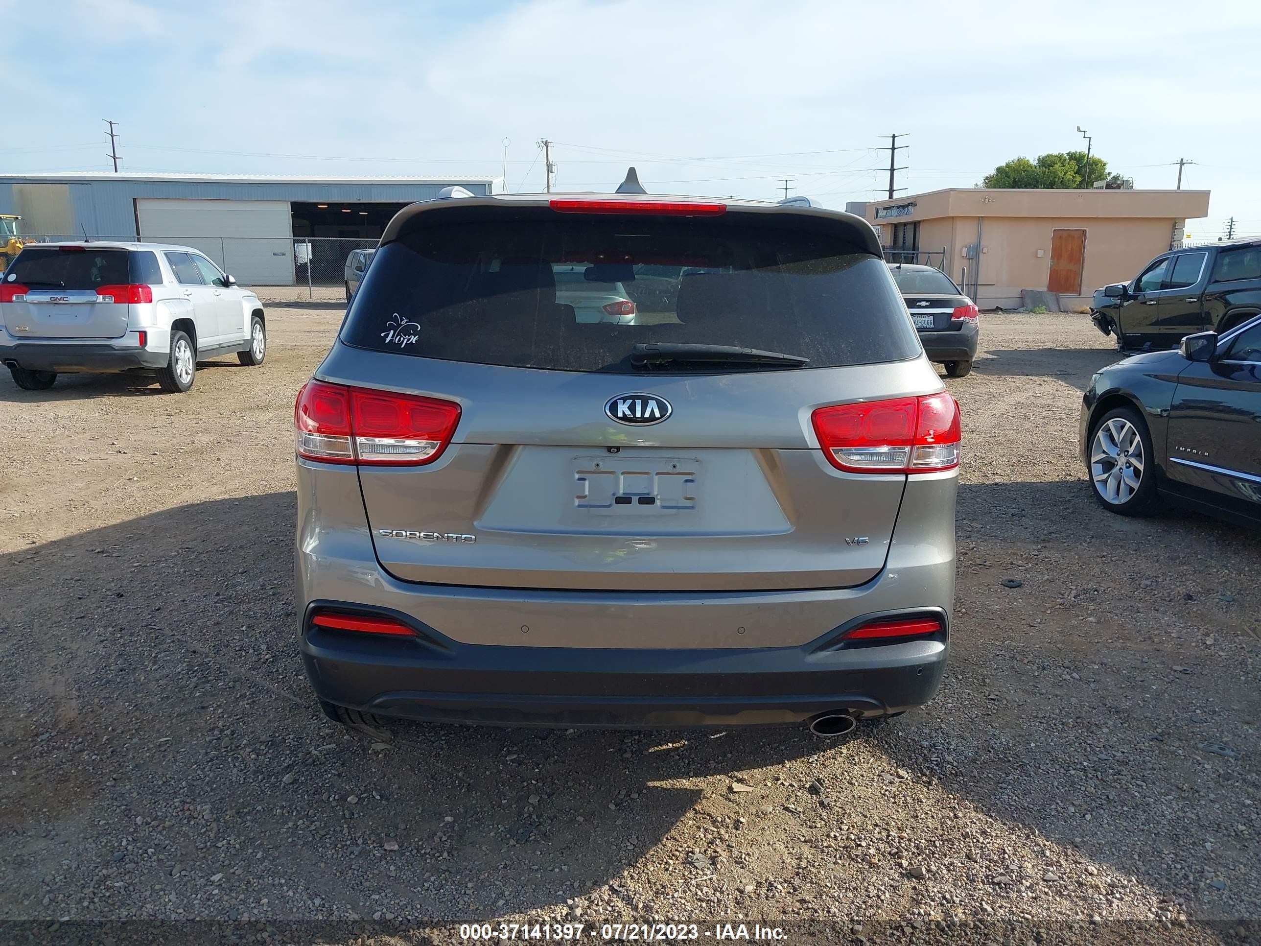 Photo 15 VIN: 5XYPG4A53GG125977 - KIA SORENTO 