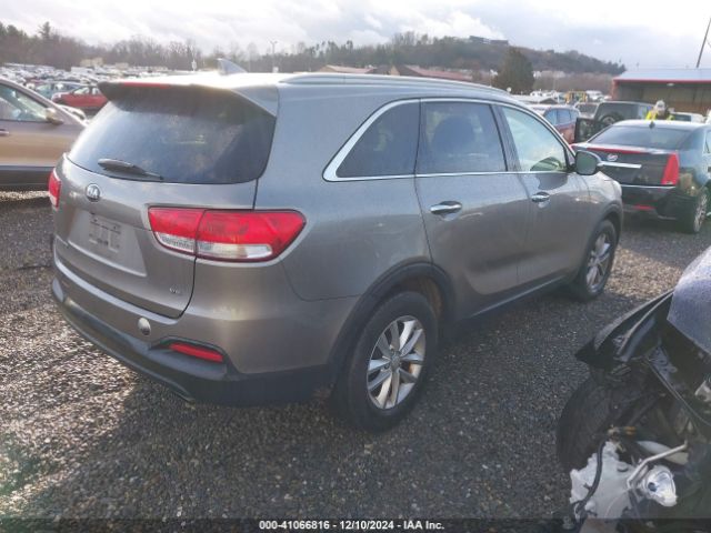 Photo 3 VIN: 5XYPG4A54GG027377 - KIA SORENTO 