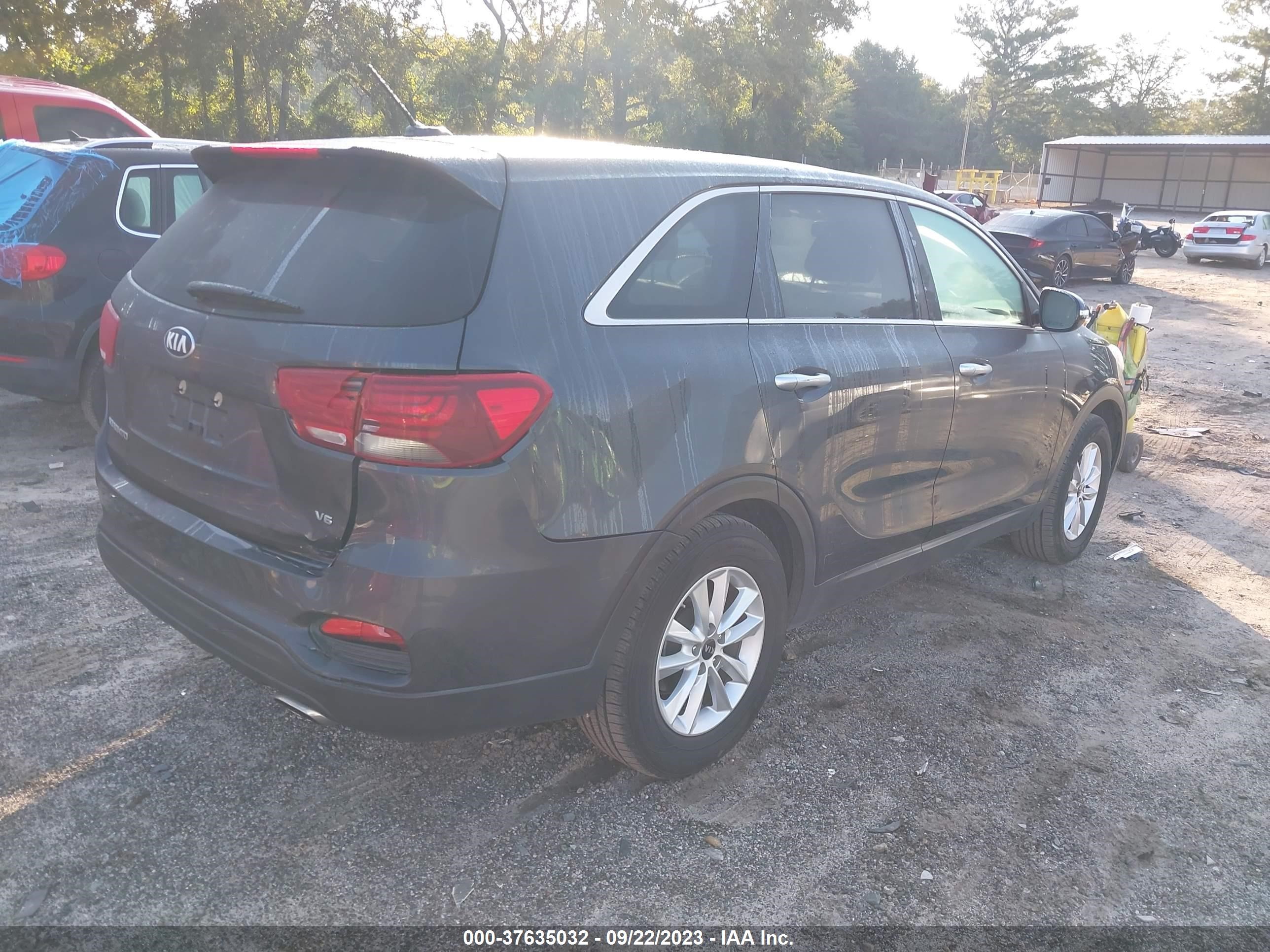 Photo 3 VIN: 5XYPG4A54KG487485 - KIA SORENTO 