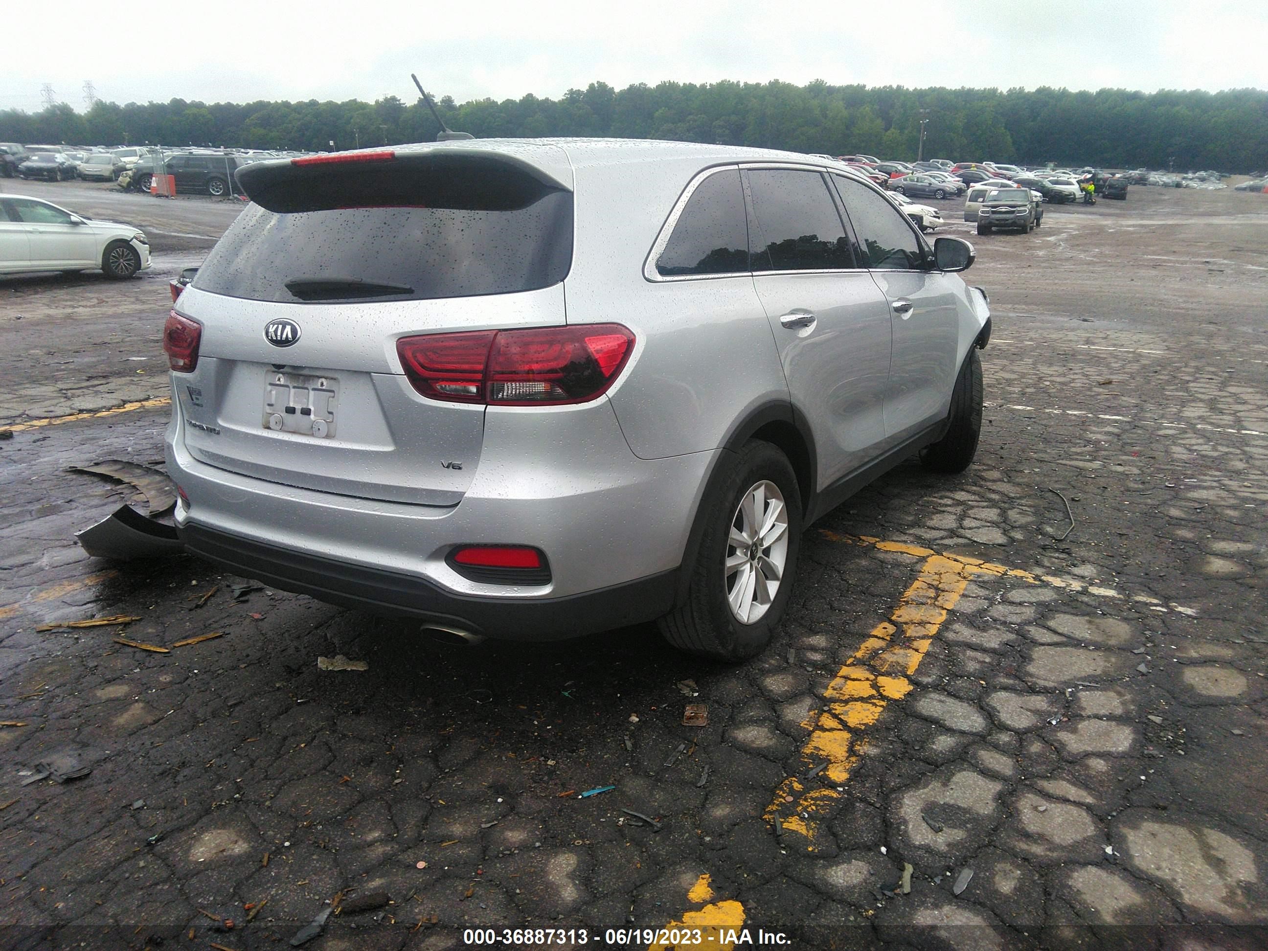 Photo 3 VIN: 5XYPG4A55KG491299 - KIA SORENTO 