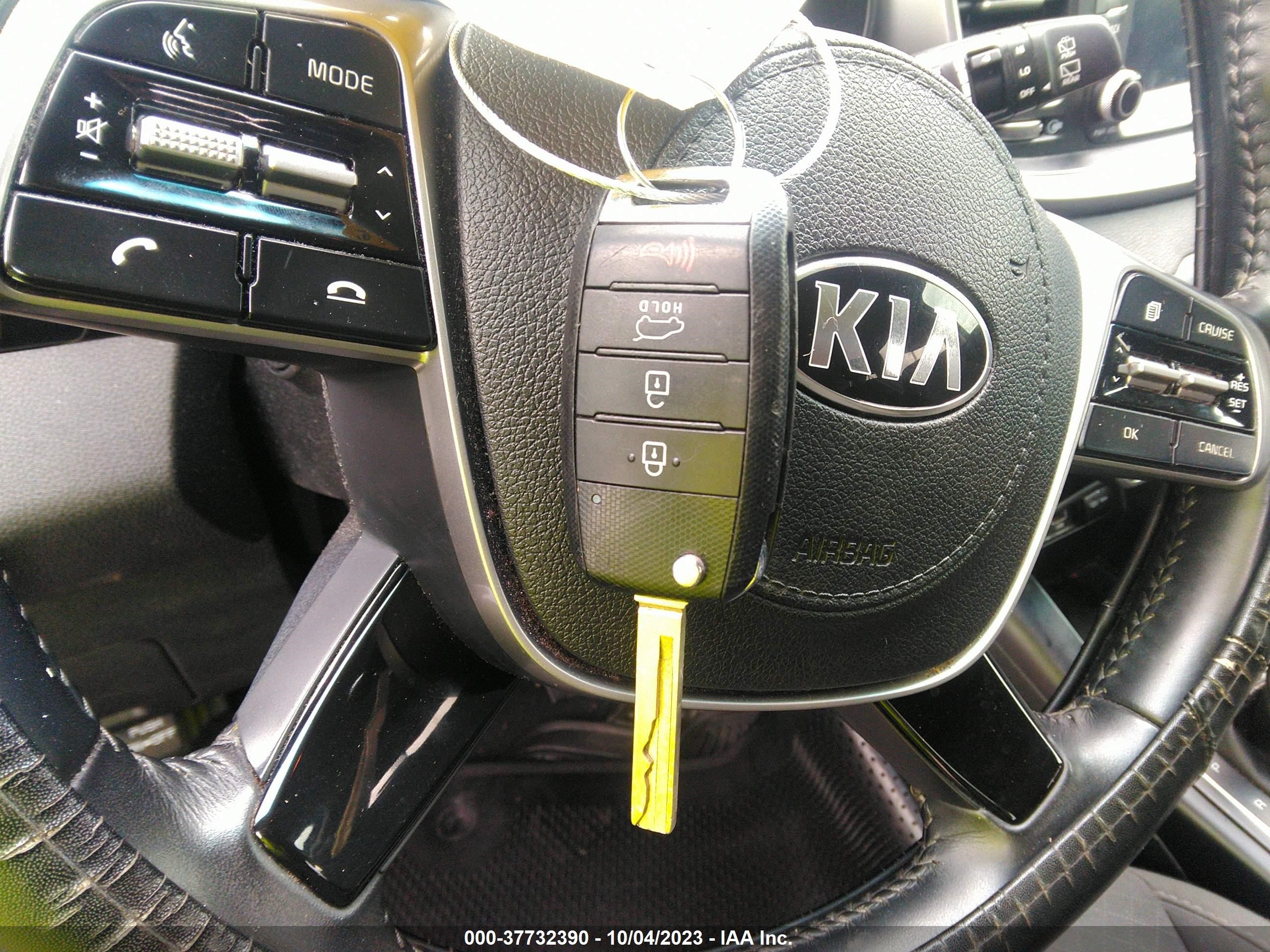 Photo 10 VIN: 5XYPG4A55KG603910 - KIA SORENTO 