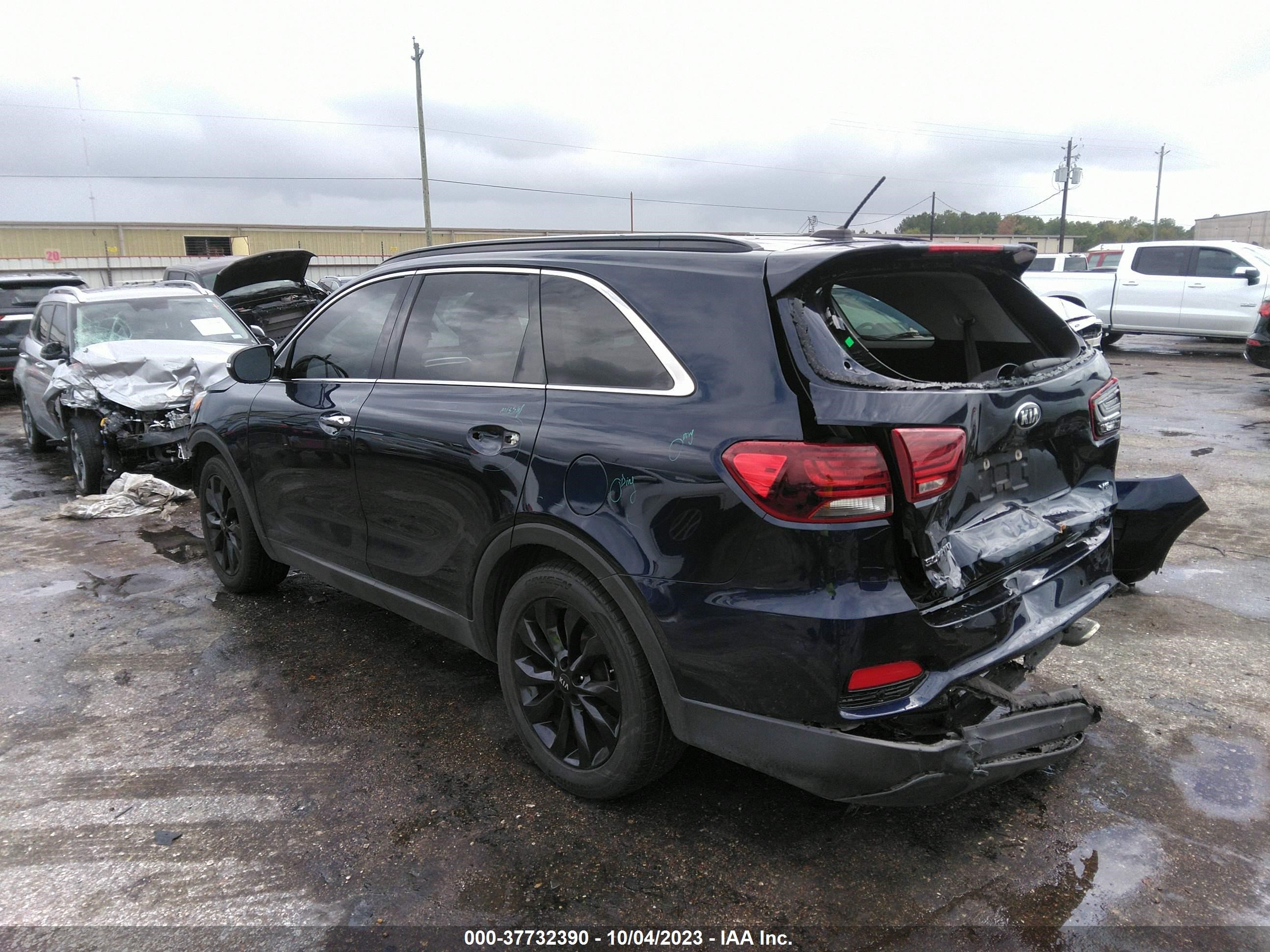 Photo 2 VIN: 5XYPG4A55KG603910 - KIA SORENTO 