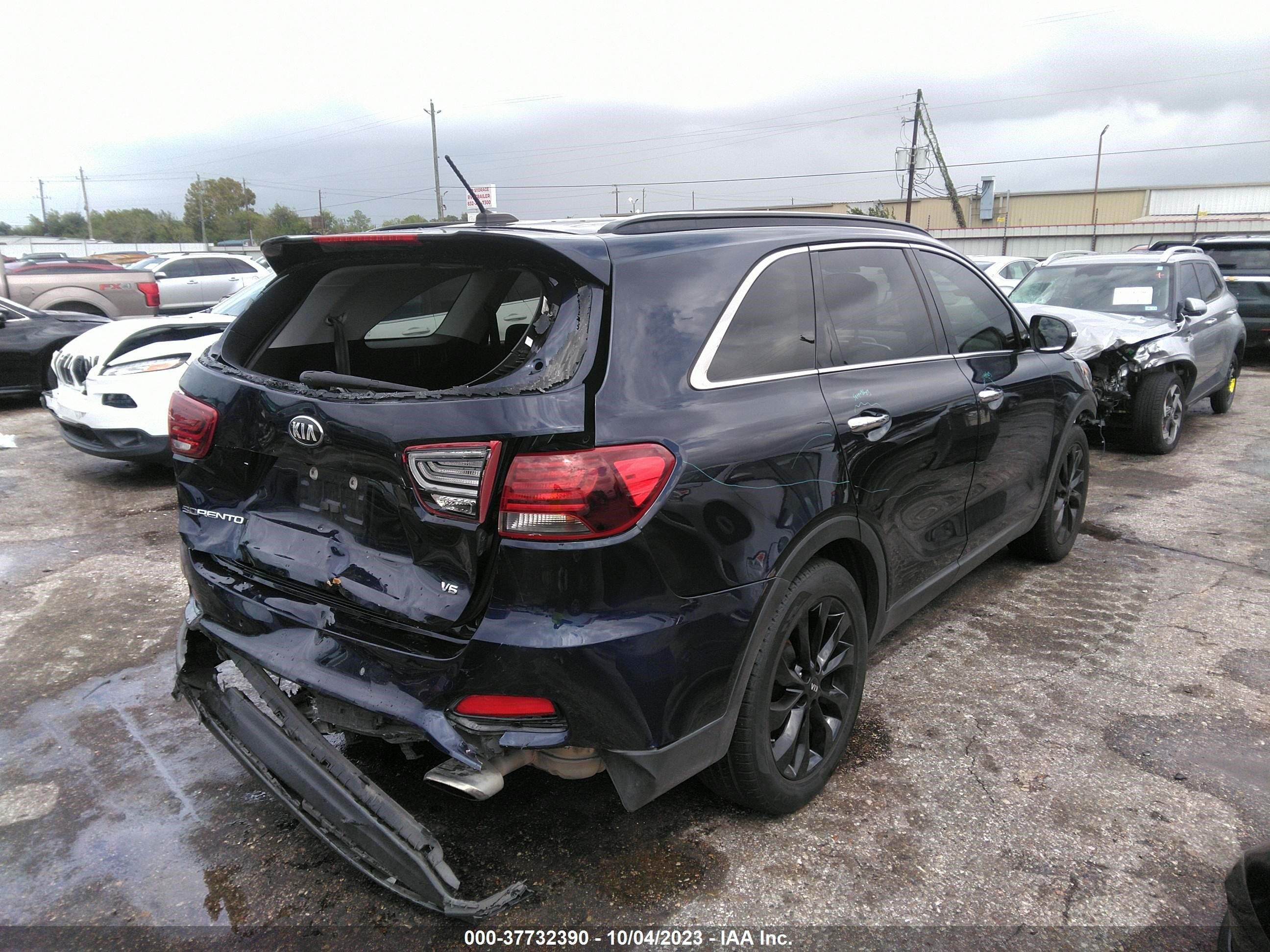 Photo 3 VIN: 5XYPG4A55KG603910 - KIA SORENTO 