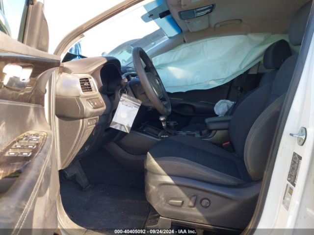 Photo 4 VIN: 5XYPG4A56KG478948 - KIA SORENTO 