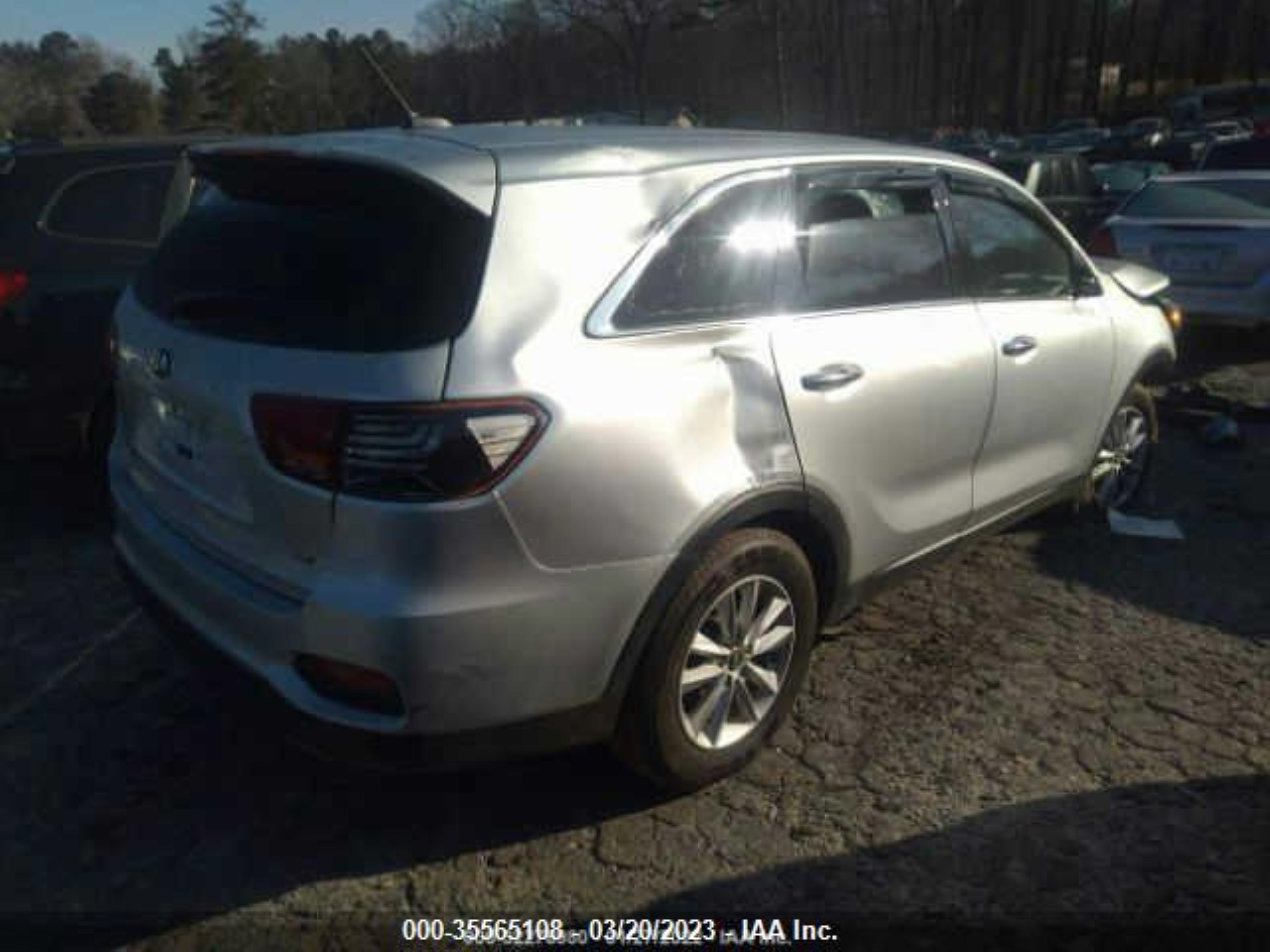 Photo 3 VIN: 5XYPG4A56KG482711 - KIA SORENTO 