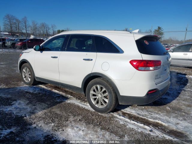 Photo 2 VIN: 5XYPG4A58GG011313 - KIA SORENTO 