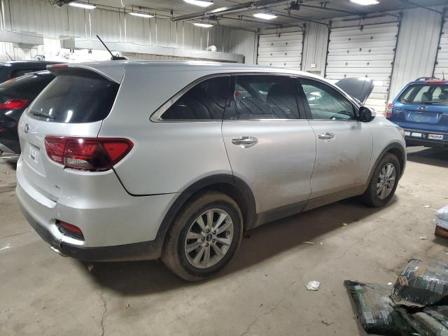 Photo 2 VIN: 5XYPG4A58KG466316 - KIA SORENTO LX 